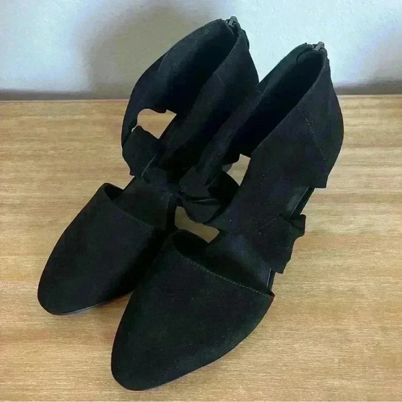EILEEN‎ FISHER Mary Knotted Black Suede Cutout Kitten Heel Pumps - US 7.5 - Picture 5 of 9
